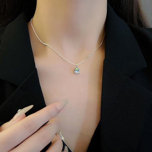 2023 Popular Sparkling Silver Clavicle Chain Necklace
