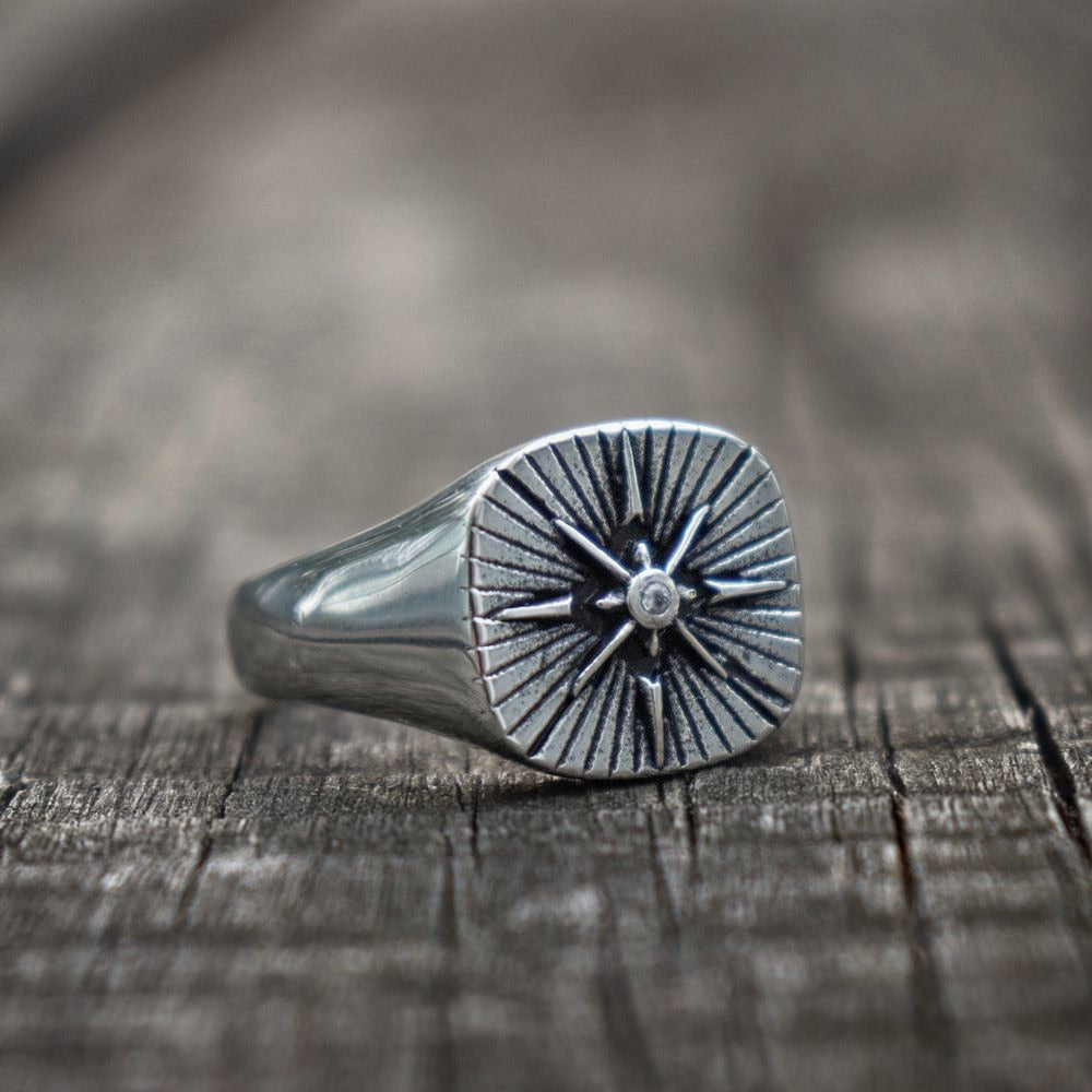 Stellar Polaris Star Signet Ring