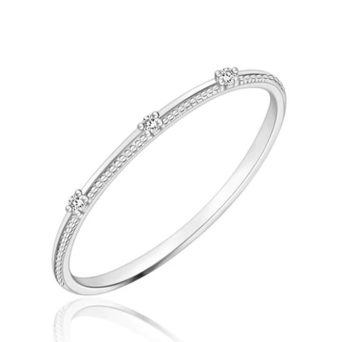 Pavé Crystal Tail Ring - Elegance and Uniqueness in One