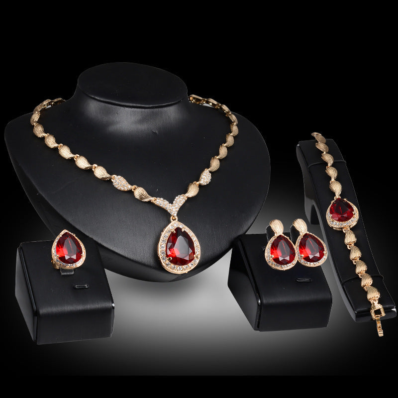 Gold Indian Ethnic Bridal Jewelry Set