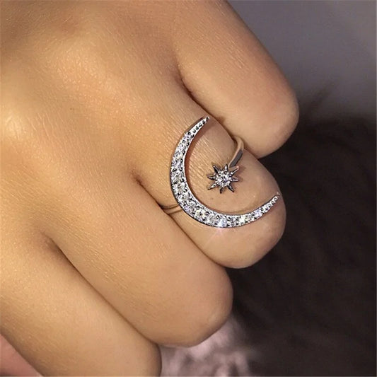 Crescent Moon Ring Lady Fashion