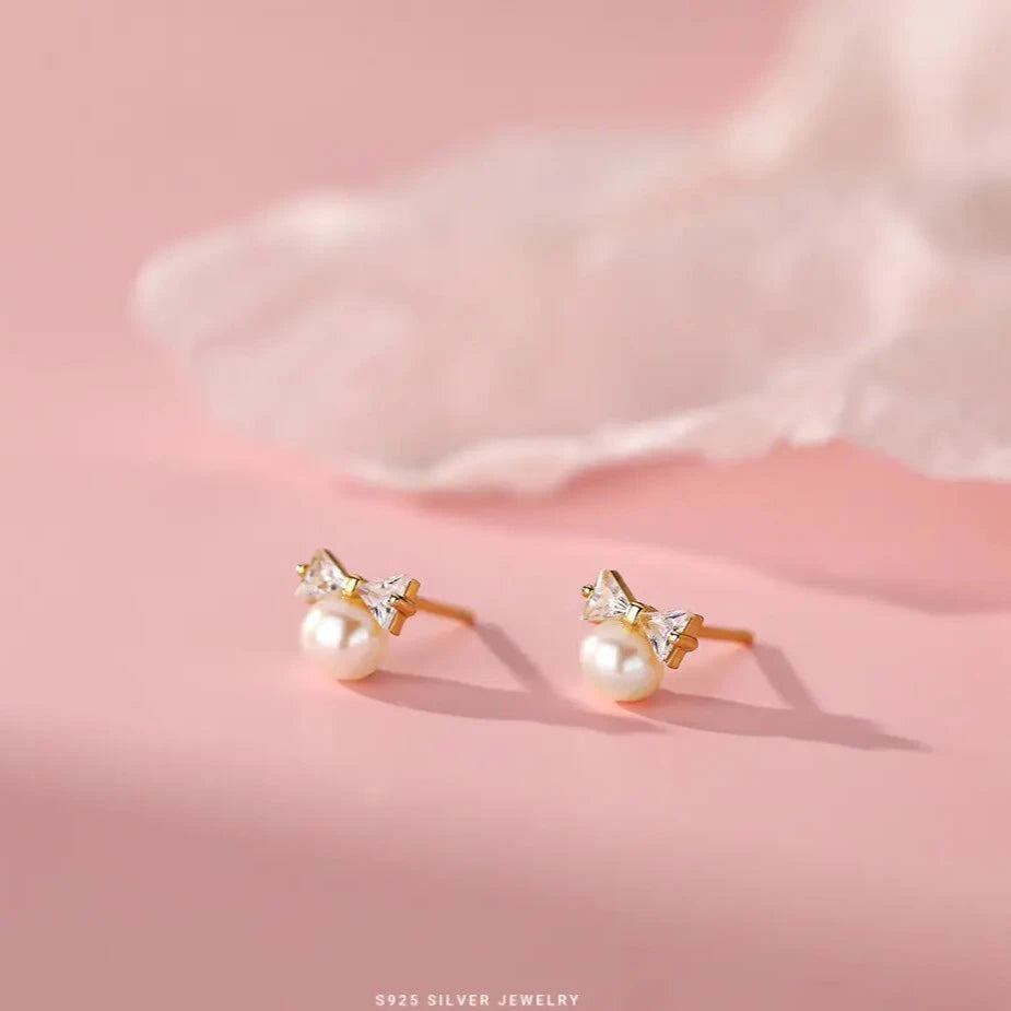 Pearl Bow Sweet Stud Earrings