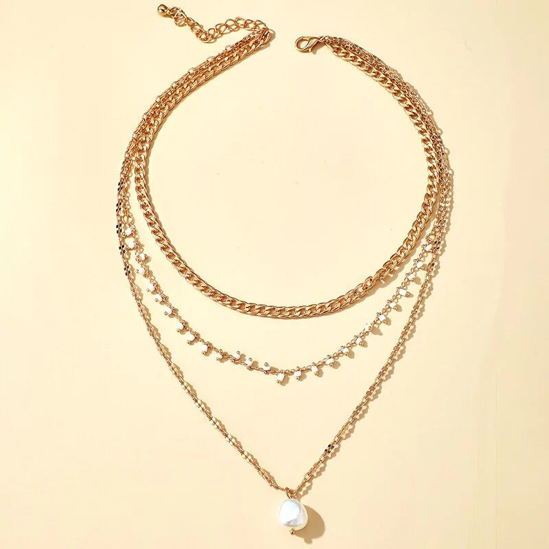 Bohemian Pearl Pendant Necklace