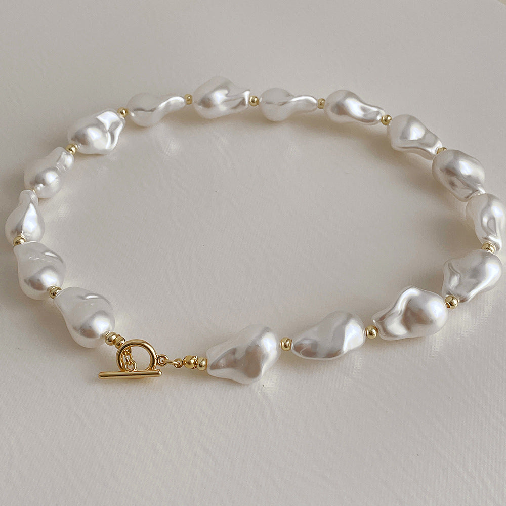 Elegant Baroque Pearl Necklace