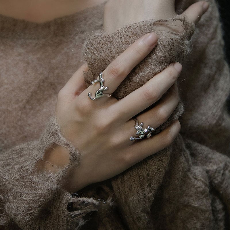 Charming Hollow Opening Modern Rings - Unveil Elegance