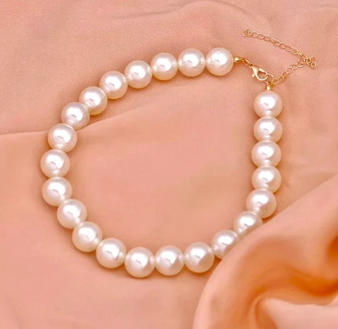 Timeless Elegance Pearl Necklace Collection by Cordaé