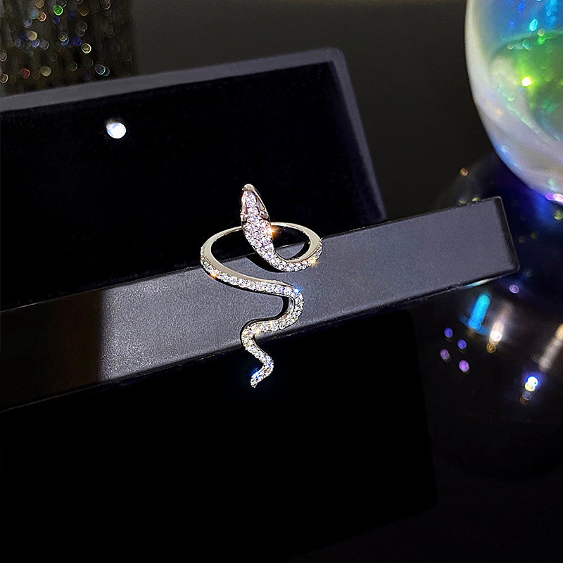 Punk Snake-Shaped Metal Ring