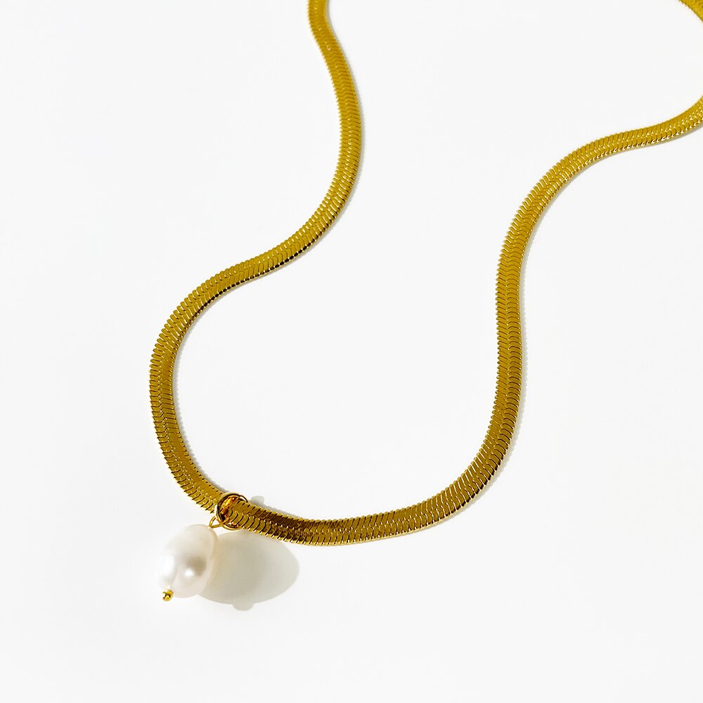Elegant Wide Flat Snake Pearl Necklace