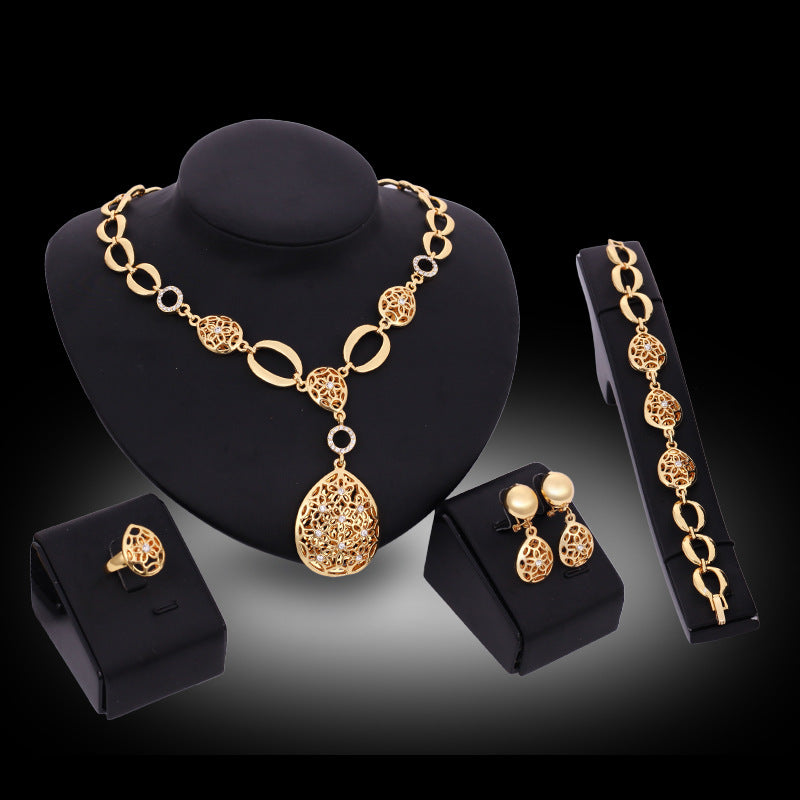 Gold Indian Ethnic Bridal Jewelry Set