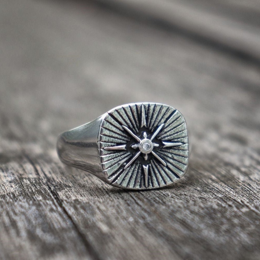 Stellar Polaris Star Signet Ring