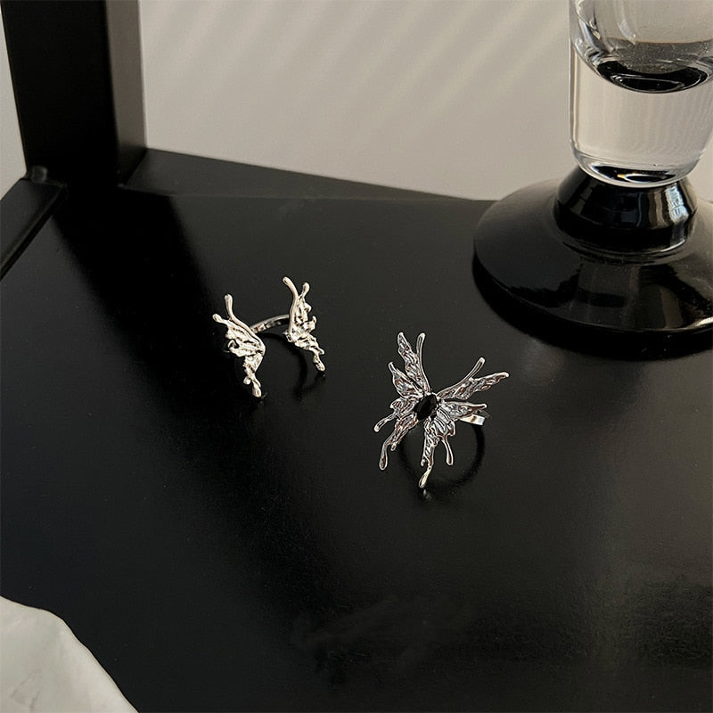 Chic Butterfly Adorned Metal Rings for Women and Girls